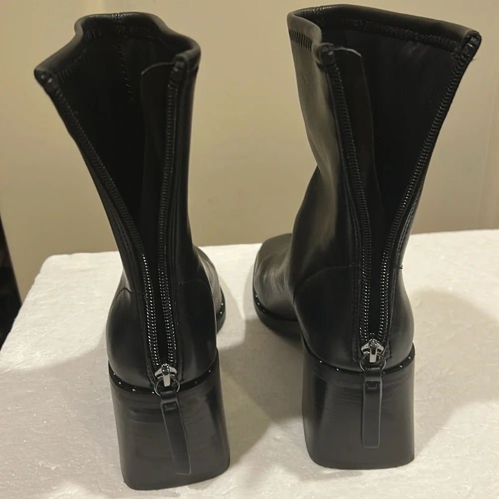 NWT Open Edit slant Block Heel embellish upper sole/zip ankle Boots size 6 black